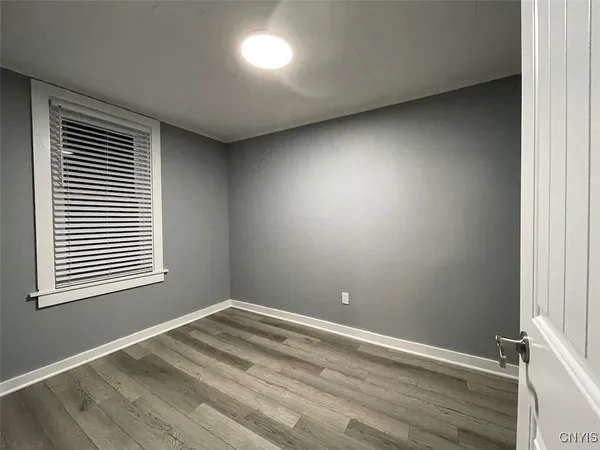 $1,100 | 139 West Van Buren Street, Oswego, NY 13126