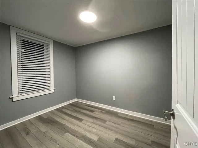 $1,100 | 139 West Van Buren Street, Oswego, NY 13126