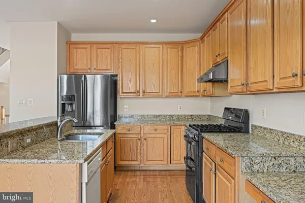 $3,500 | 2658 Logan Wood Drive, Herndon, VA 20171