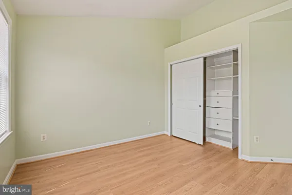 $3,500 | 2658 Logan Wood Drive, Herndon, VA 20171