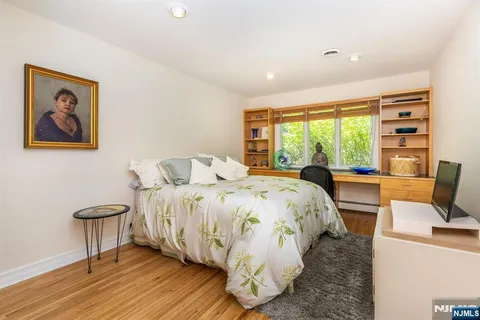 $1,250,000 | 83 Brookside Terrace, Caldwell, NJ 07006