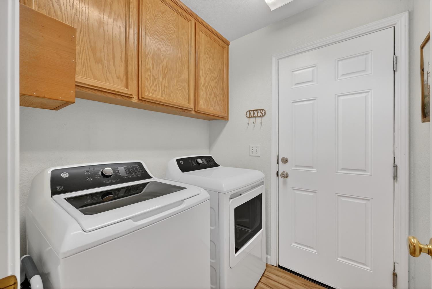 137 Sullivan Way Wheatland, CA 95692 - Photo 33 of 54 Indoor Laundry Room