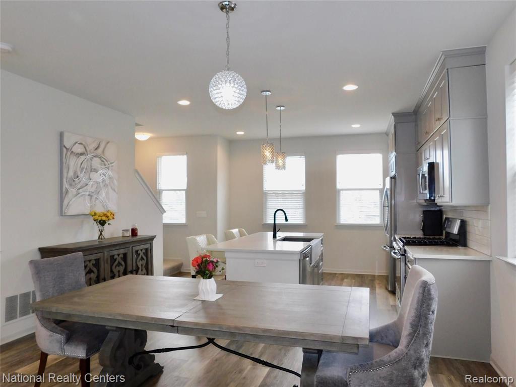 2500 Normandy Road, Unit 6 Royal Oak, MI 48073 - Photo 15 of 42