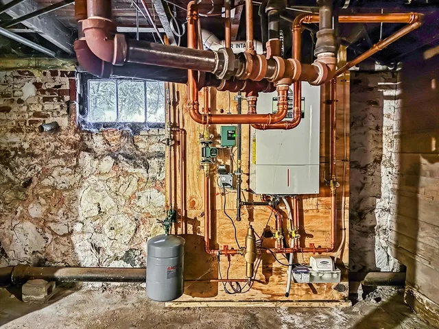 $385,000 | 29 Ford Street, Lynn, MA 01904