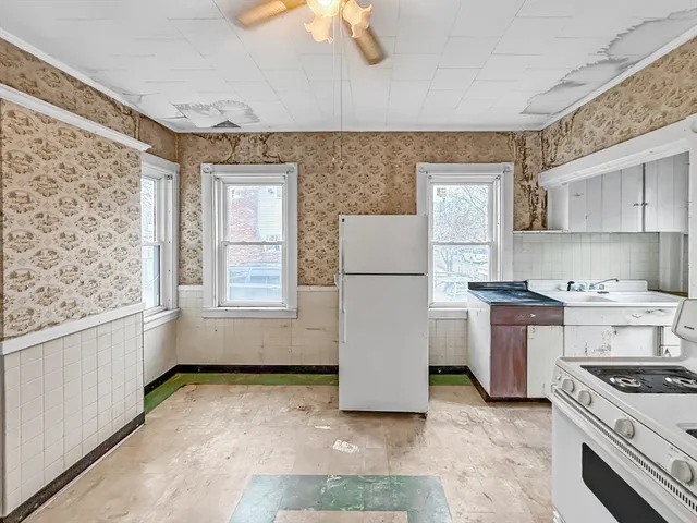 $385,000 | 29 Ford Street, Lynn, MA 01904