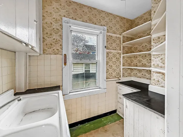 $385,000 | 29 Ford Street, Lynn, MA 01904