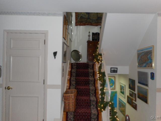 429 Spring Street Bethlehem, PA 18018 - Photo 8 of 29 Gallery Image 8
