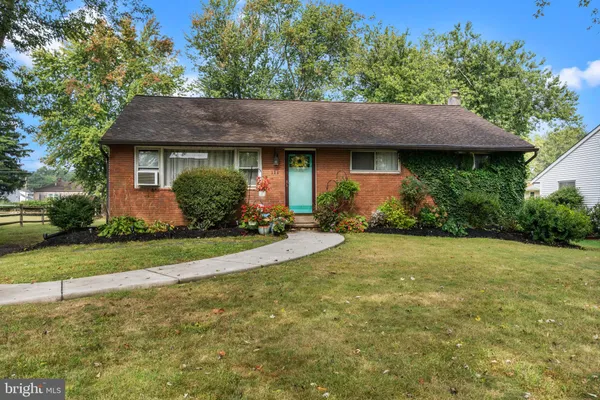 $444,900 | 106 Holly Drive, Hatboro, PA 19040