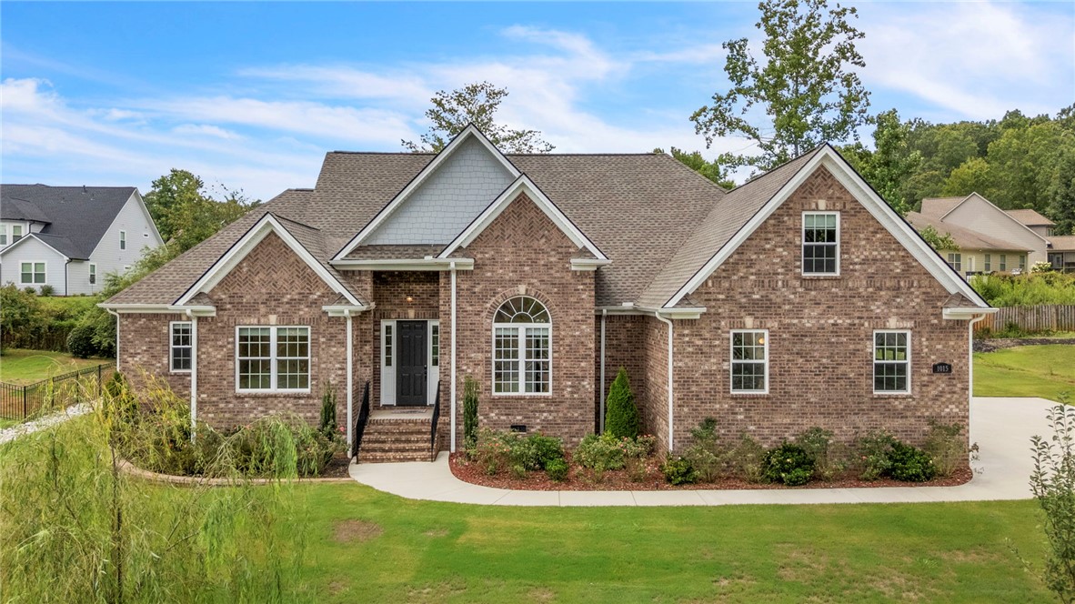 1015 Winmar Drive Anderson, SC 29621 - Photo 4 of 49 This classic brick residence features an inviting front facade with a well-maintained lawn.