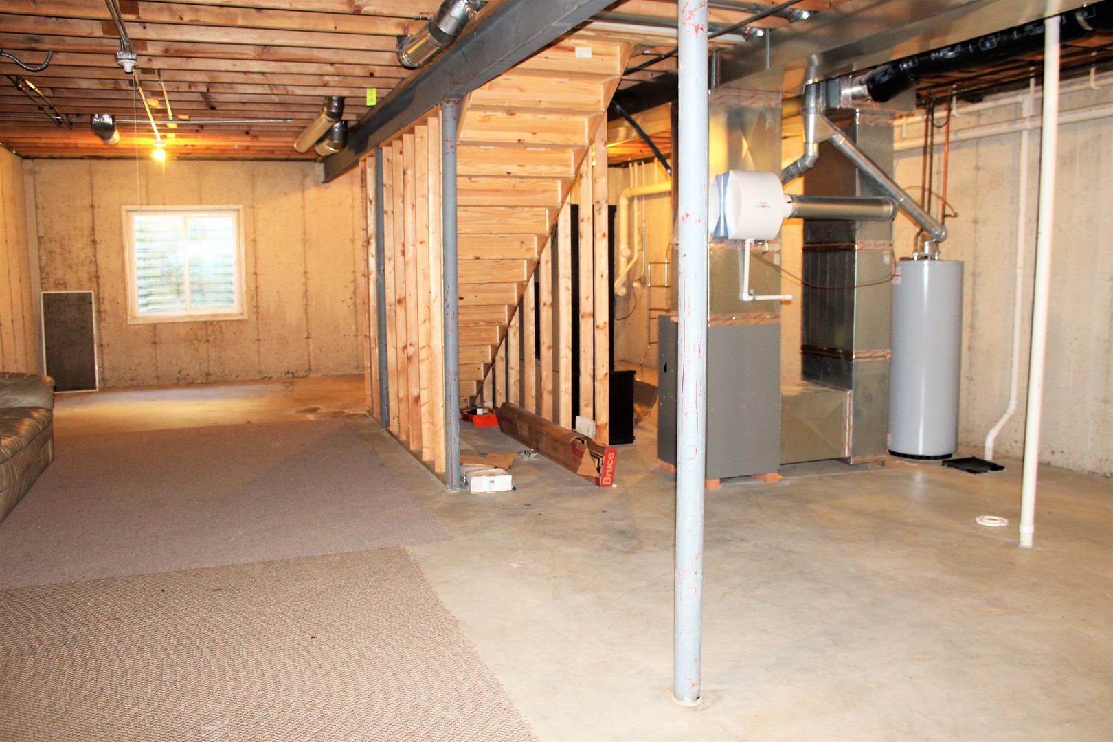 1546 Clear Drive Bolingbrook, IL 60490 - Photo 30 of 30 an empty room with windows