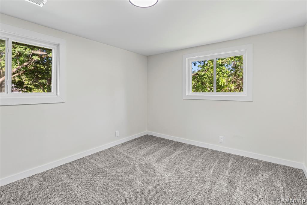 1460 West Silverbell Road Lake Orion, MI 48359 - Photo 59 of 69