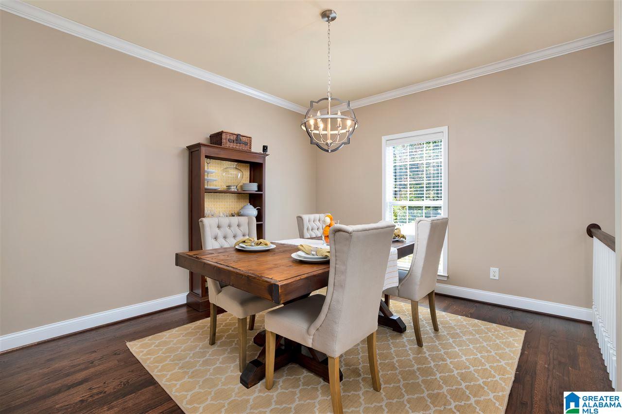 1115 Oak Grove Road Birmingham, AL 35209 - Photo 5 of 32