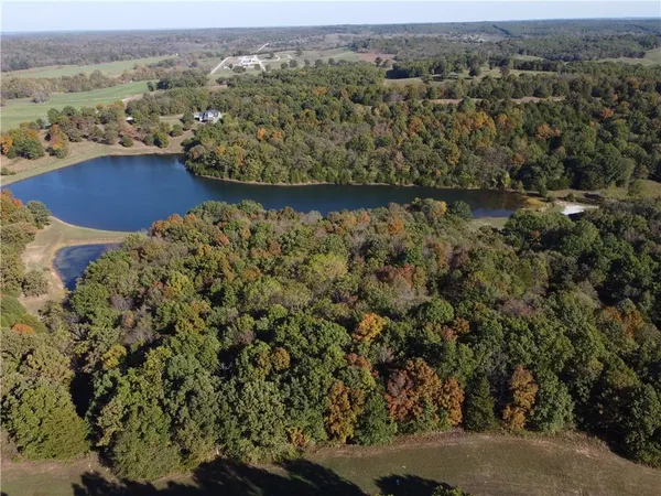 $44,753 | Lot 1 Fraction Point Drive, Warsaw, MO 65355