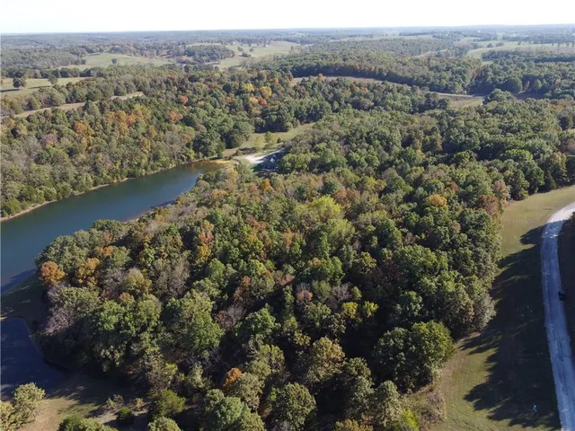 $44,753 | Lot 1 Fraction Point Drive, Warsaw, MO 65355