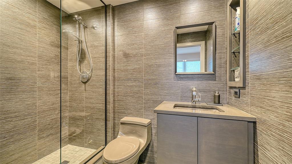401 North Point Road, Unit 404 Osprey, FL 34229 - Photo 56 of 95 Gallery Image 56