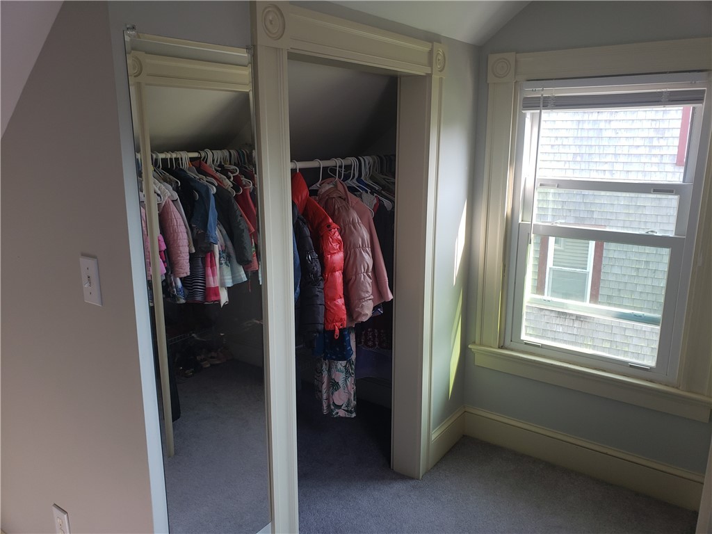 7 King Road Middletown, RI 02842 - Photo 8 of 16 Gallery Image 8