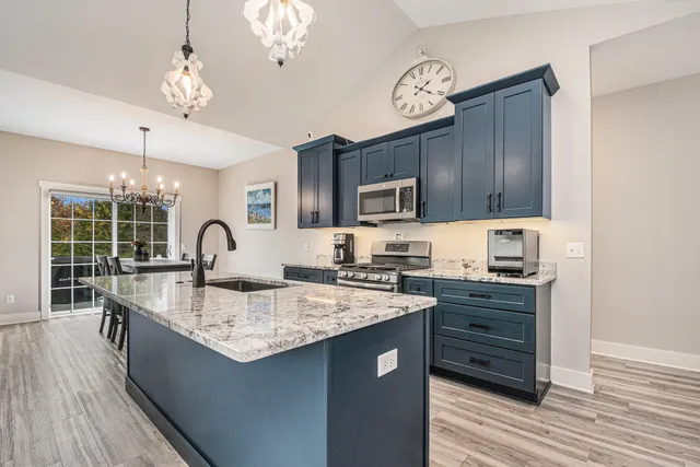 $630,000 | 8423 76th Street Southeast, Alto, MI 49302