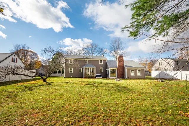 $799,000 | 34 Irving Drive, Walpole, MA 02081