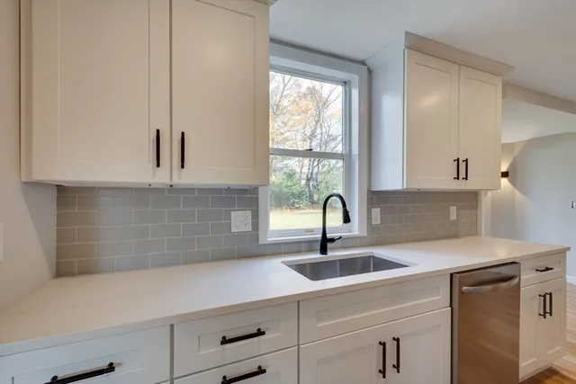 $799,000 | 34 Irving Drive, Walpole, MA 02081