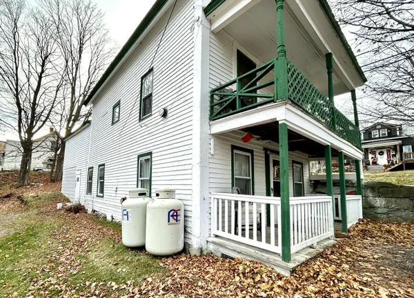 $109,900 | 62 Main Street, Dexter, ME 04930