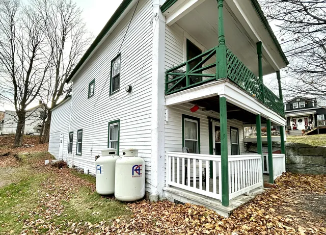 $139,900 | 62 Main Street, Dexter, ME 04930
