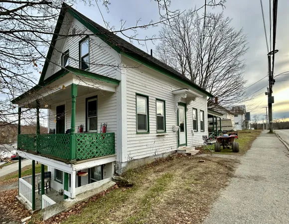 $109,900 | 62 Main Street, Dexter, ME 04930