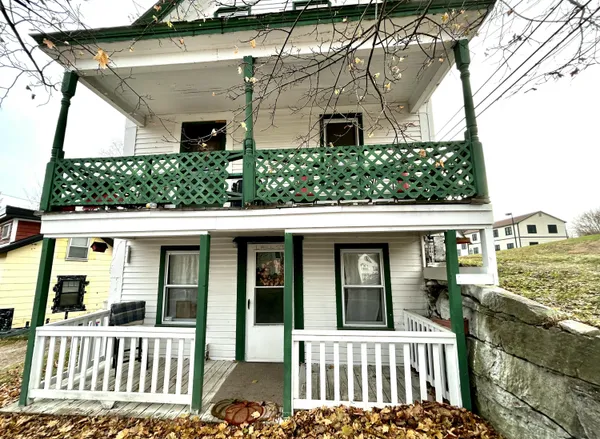$109,900 | 62 Main Street, Dexter, ME 04930