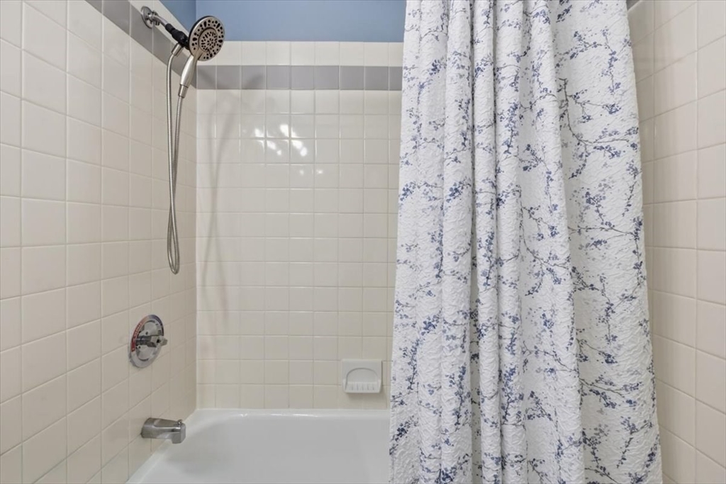 65 Glen Road, Unit H1 Brookline, MA 02445 - Photo 32 of 39 a bathroom with a shower