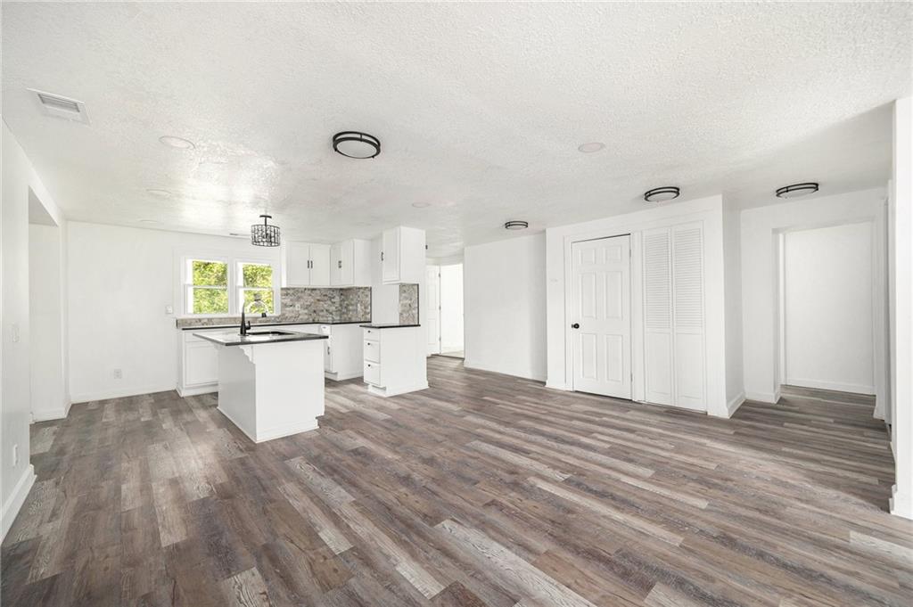 2618 North 51st Street Kansas City, KS 66104 - Photo 3 of 27