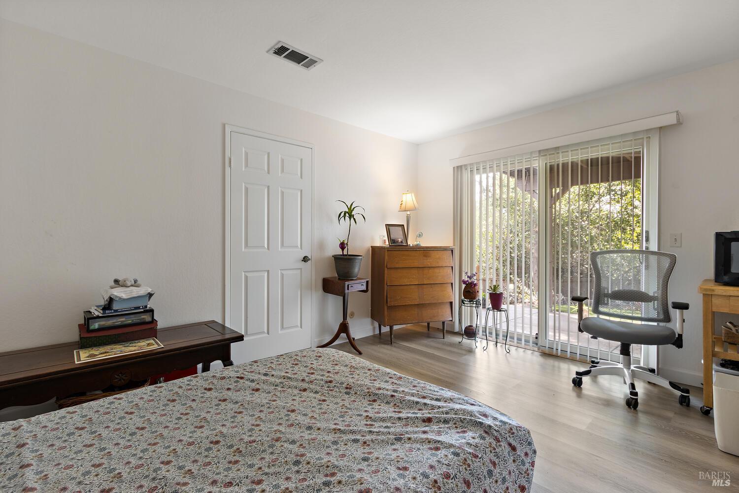 407-413 Rinconada Court Benicia, CA 94510 - Photo 22 of 59