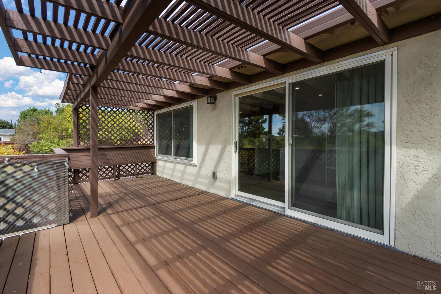 407-413 Rinconada Court Benicia, CA 94510 - Photo 27 of 59