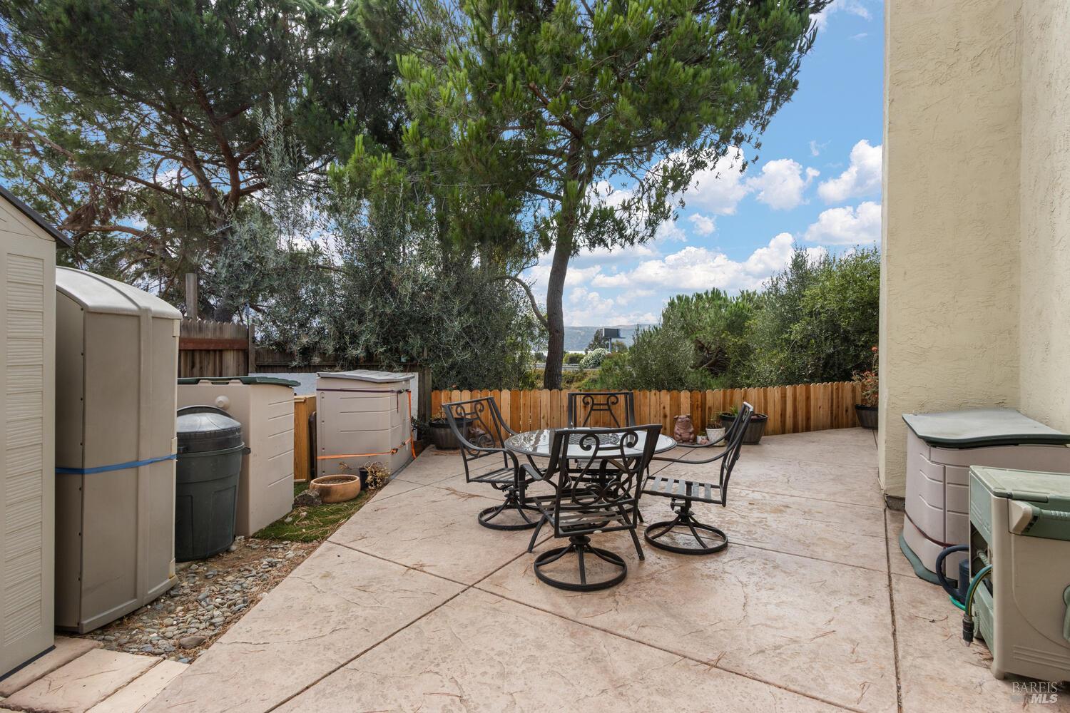 407-413 Rinconada Court Benicia, CA 94510 - Photo 28 of 59