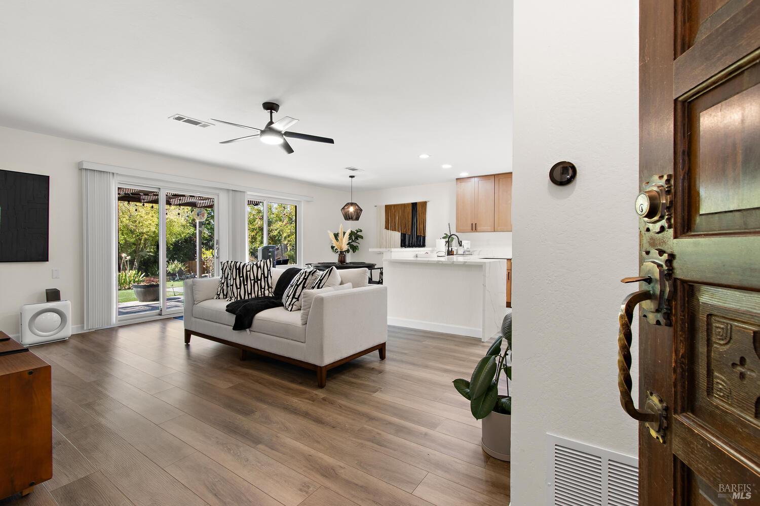 407-413 Rinconada Court Benicia, CA 94510 - Photo 30 of 59