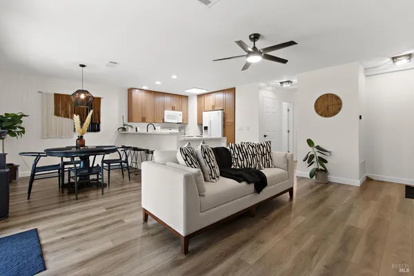$925,000 | 407-413 Rinconada Court, Benicia, CA 94510
