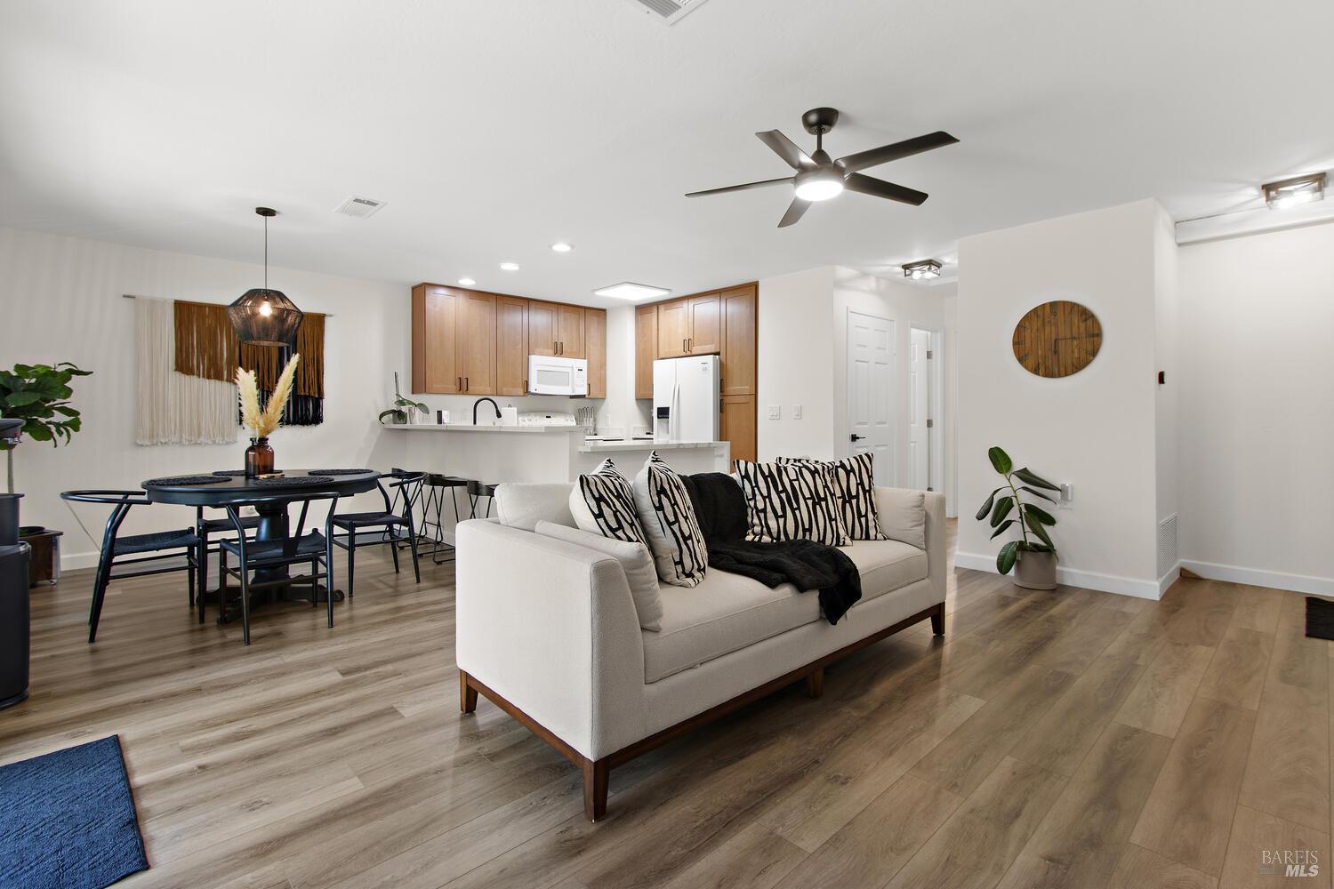 407-413 Rinconada Court Benicia, CA 94510 - Photo 32 of 59