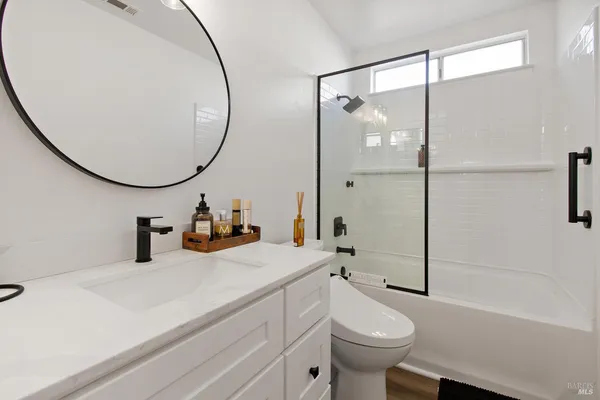 $925,000 | 407-413 Rinconada Court, Benicia, CA 94510