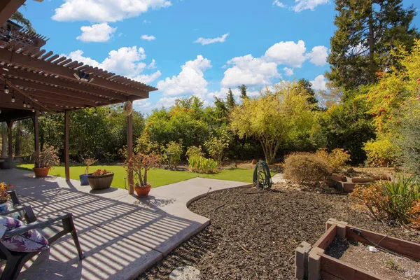 $925,000 | 407-413 Rinconada Court, Benicia, CA 94510