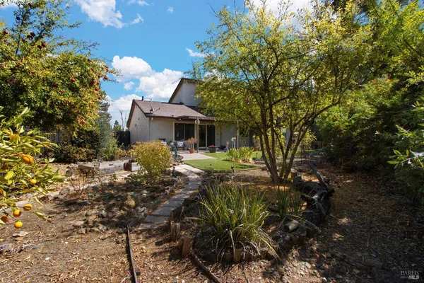 $925,000 | 407-413 Rinconada Court, Benicia, CA 94510