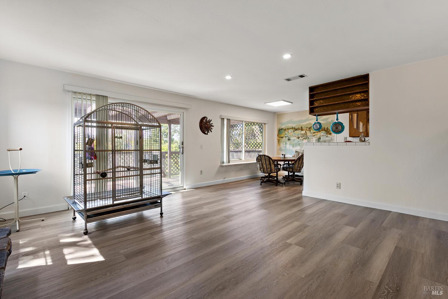 407-413 Rinconada Court Benicia, CA 94510 - Photo 6 of 59