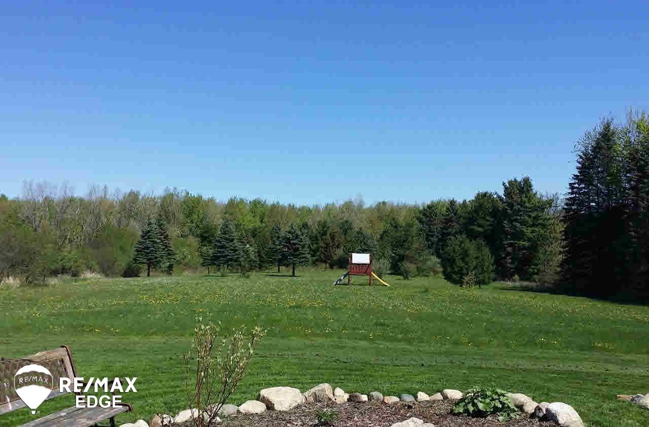 10397 East Bristol Road Davison, MI 48423 - Photo 43 of 43 21293166-42.JPG