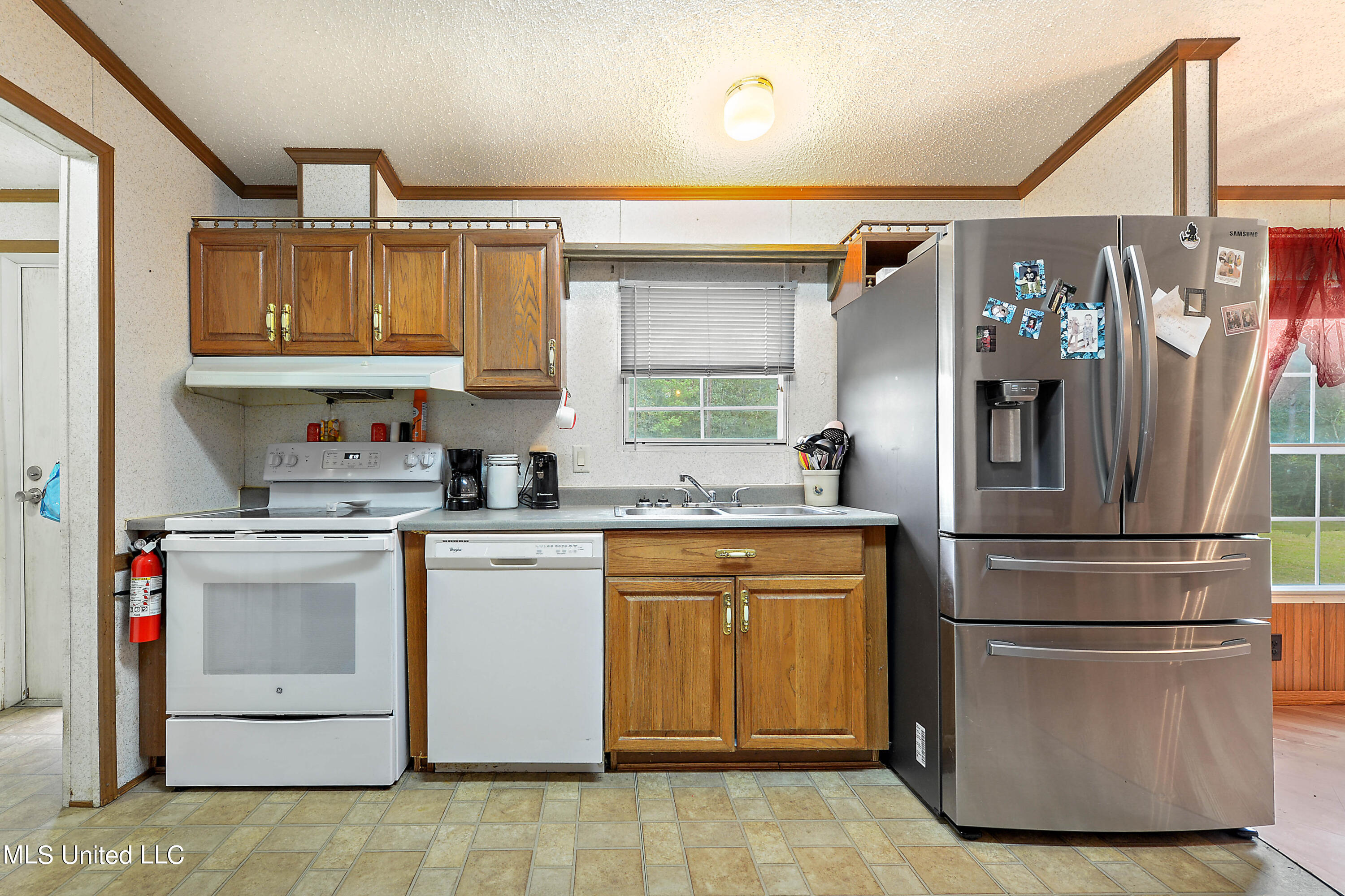 19580 Doug Lee Road Saucier, MS 39574 - Photo 8 of 22 Kitchen
