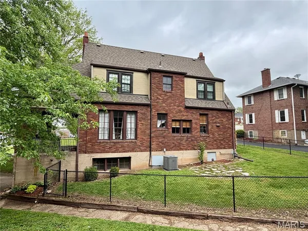$285,000 | 110 Shepherd Place, Hannibal, MO 63401