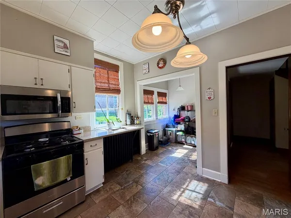 $285,000 | 110 Shepherd Place, Hannibal, MO 63401