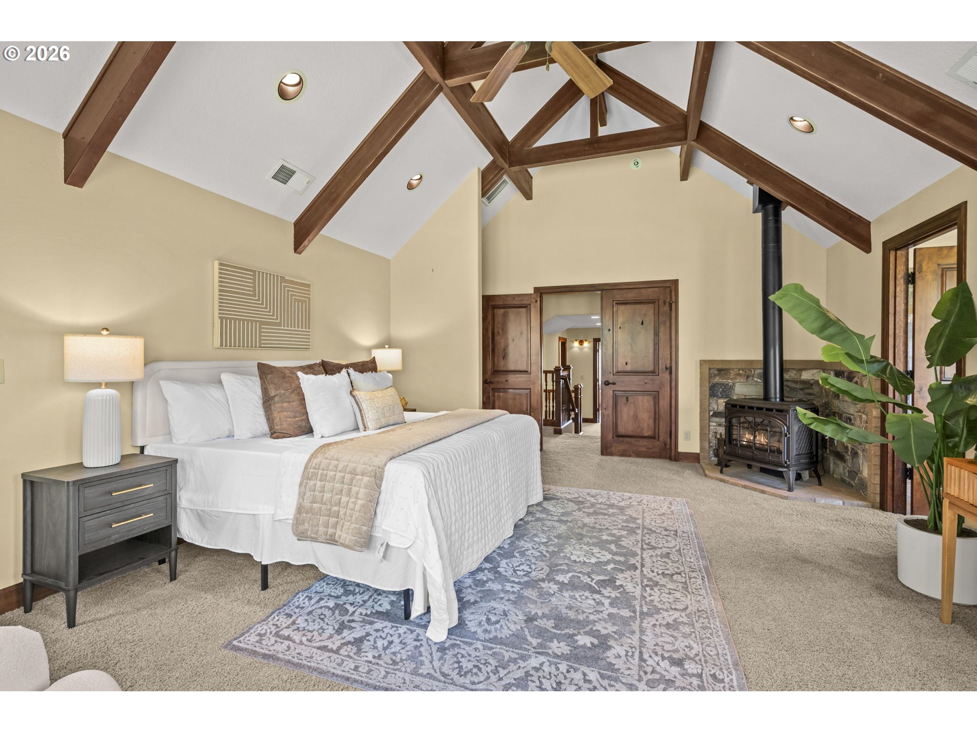 8121 South Vale Garden Road Canby, OR 97013 - Photo 26 of 48 a bed room with a bed and a chair