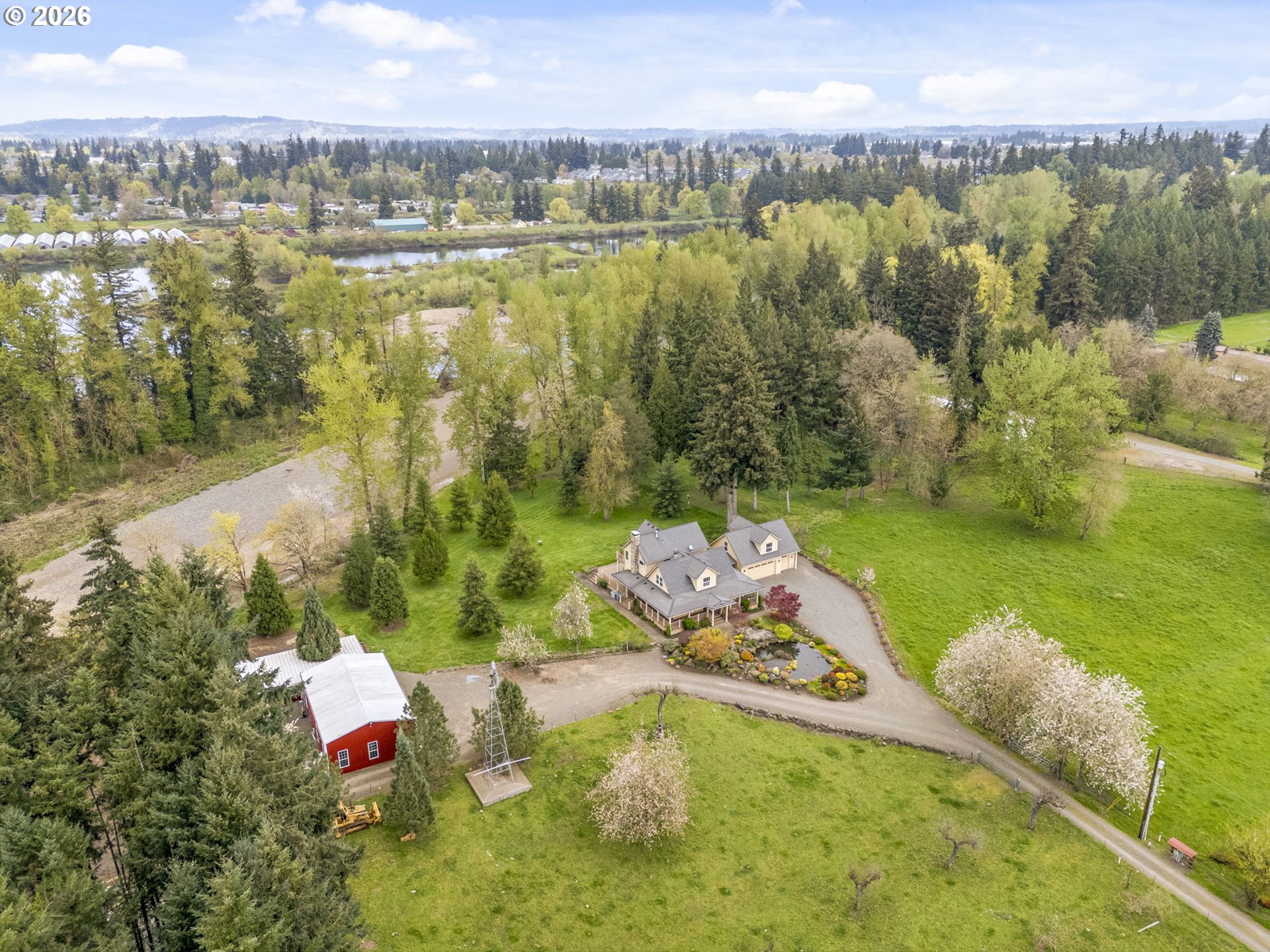 8121 South Vale Garden Road Canby, OR 97013 - Photo 3 of 48 a view of lake with mountain