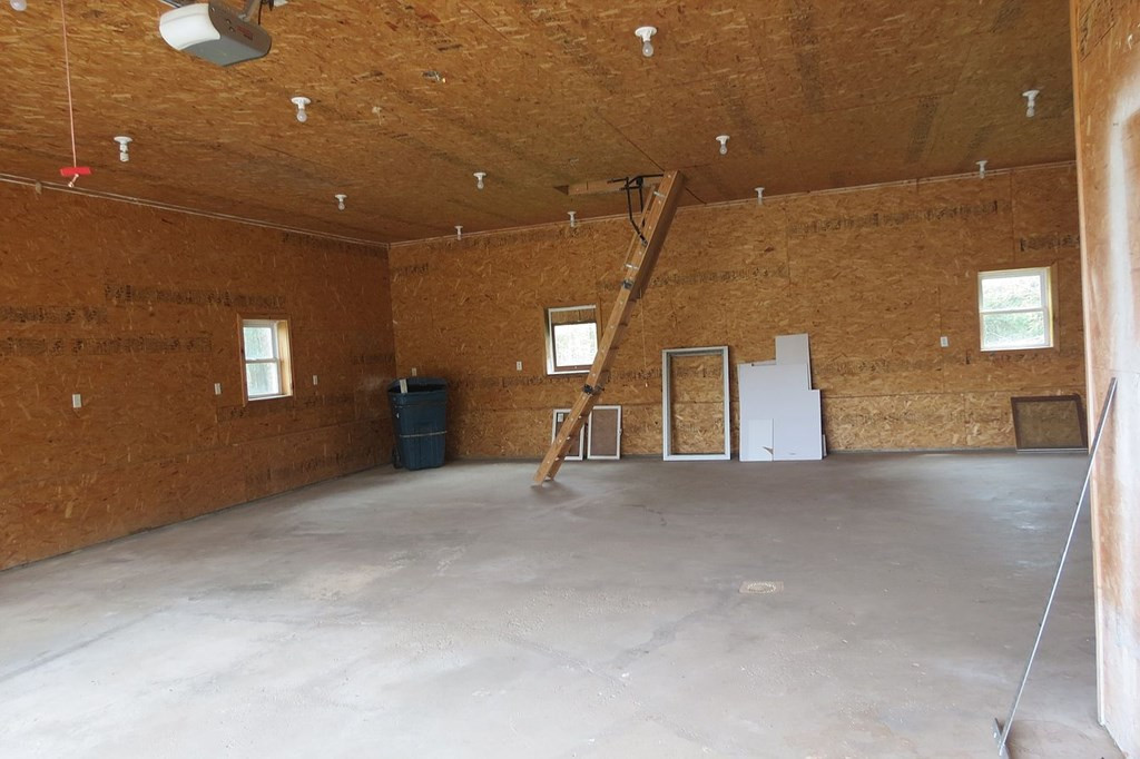 277 Monty Road Plattsburgh, NY 12901 - Photo 16 of 18 Gallery Image 16