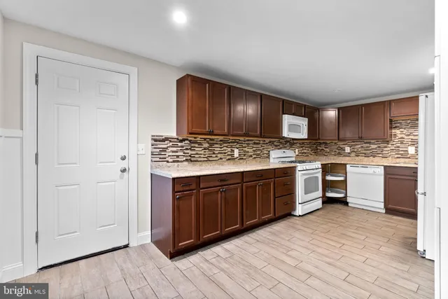 $450,000 | 8483 Frederick Road, Ellicott City, MD 21043