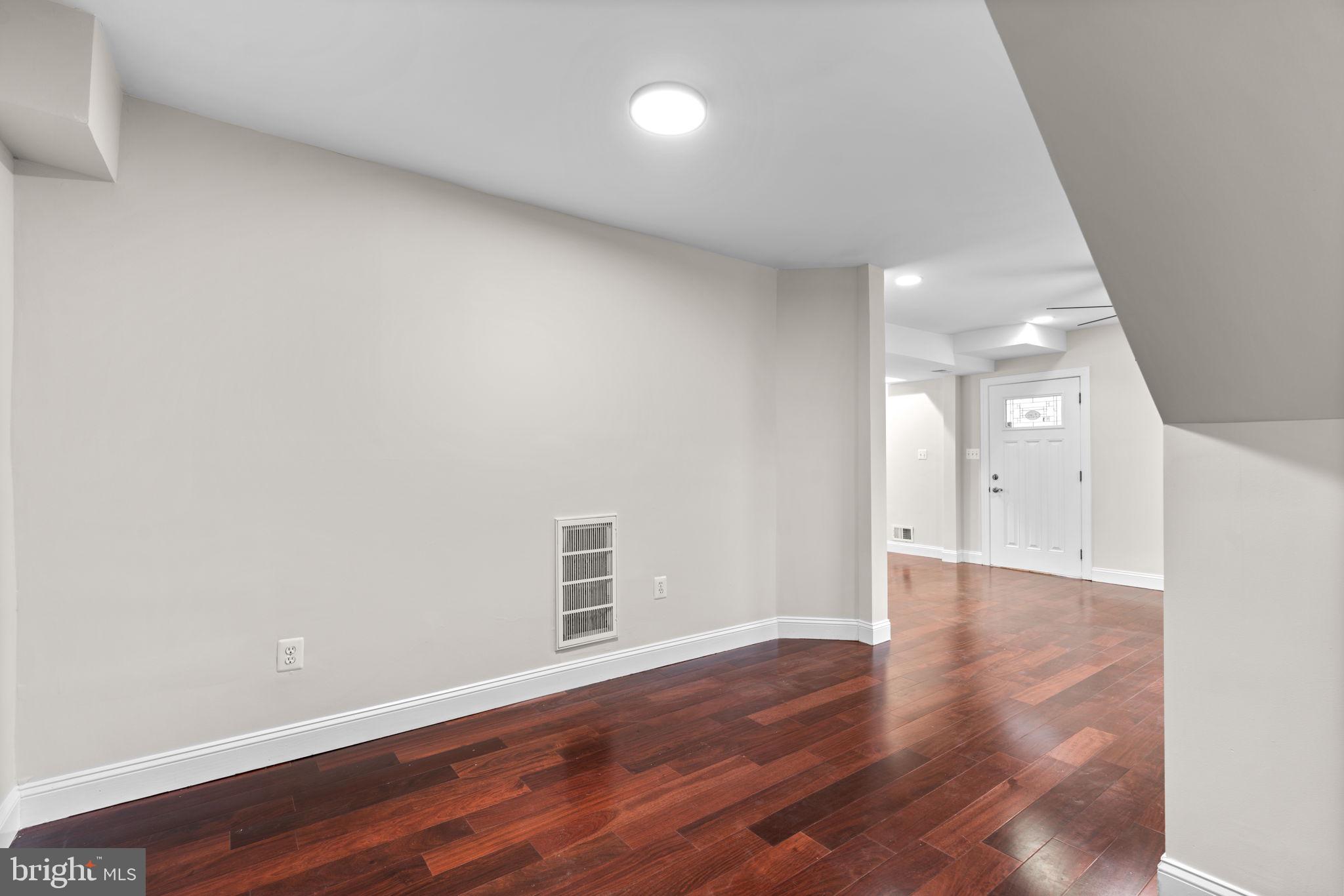 8483 Frederick Road Ellicott City, MD 21043 - Photo 9 of 45 Main level; dining area.