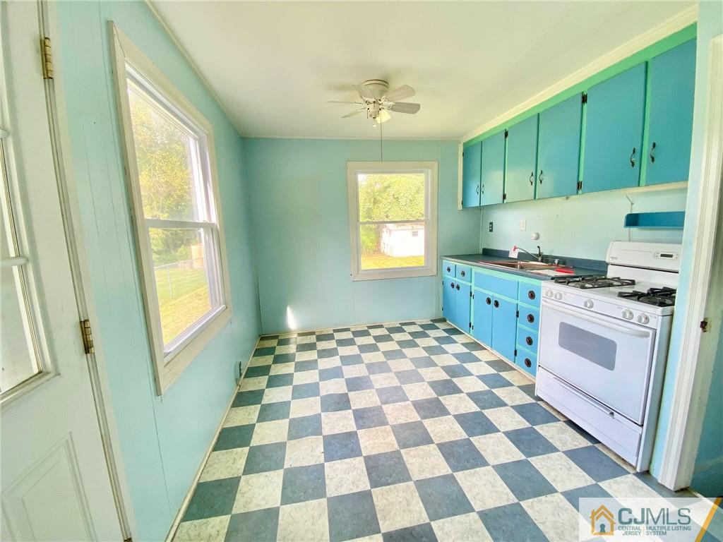 203 Clamer Road Ewing, NJ 08628 - Photo 4 of 10