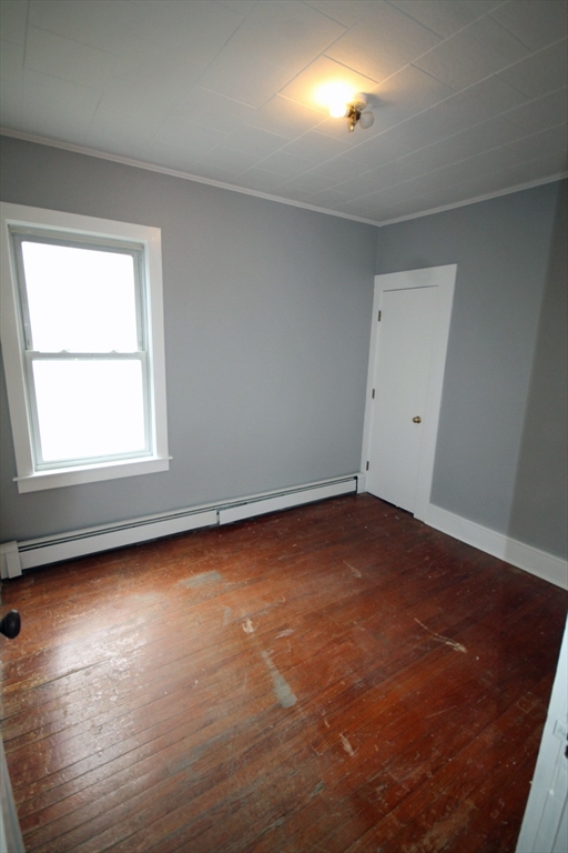 21-23 Maple Avenue, Unit 1R Ware, MA 01082 - Photo 4 of 6 Gallery Image 4